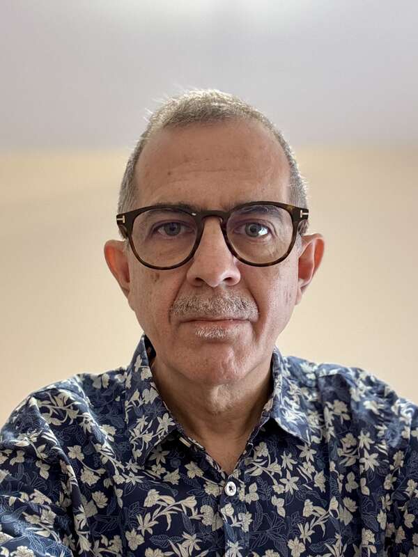 Autofoto. Carles Bellver Torlà amb bigot.